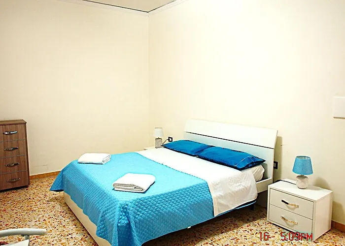 Diana Неаполь