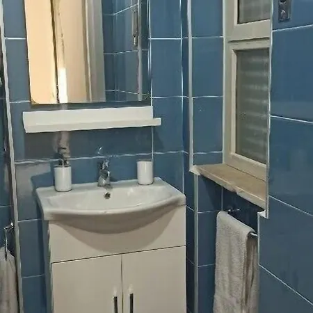 Diana Bed & Breakfast *